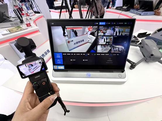 百川M3医疗大模型开源「严肃问诊」定义AI医疗新能力(图1) 百川M3医疗大模型开源「严肃问诊」定义AI医疗新能力