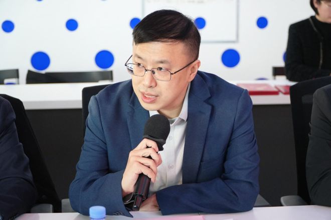 “医媒联动”让优质科普触达大众半岛传媒2025年度科普专家颁奖仪式暨2026年医学专家资源库扩容仪式成功举办(图2)